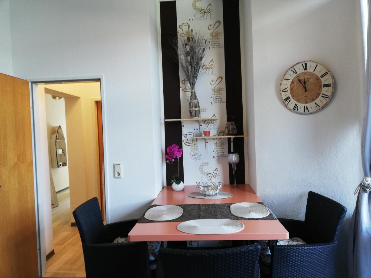 Vivid - Studioapartment Mit Balkon - Netflix - Wlan Wilhelmshaven Ngoại thất bức ảnh